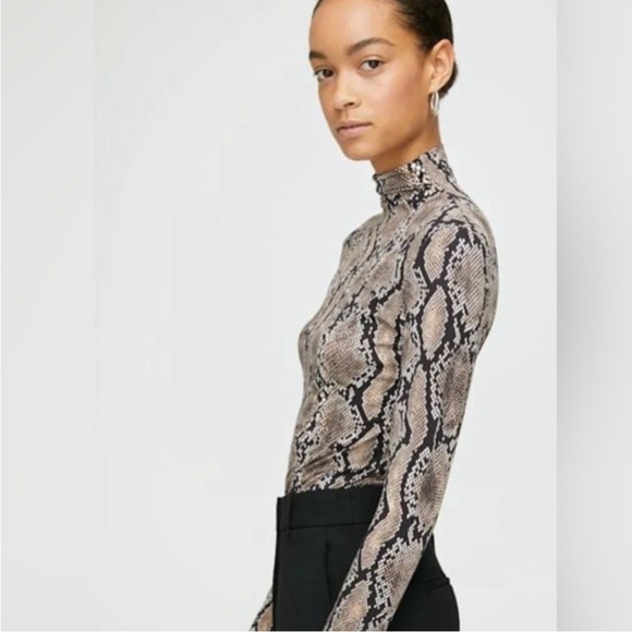 BABATON LARRY SNAKE PRINT TOP - Picture 2 of 6